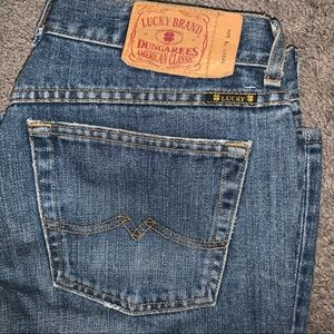 •• Lucky Brand wide long leg jeans ••